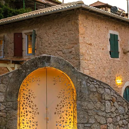 펜션 Zois & Mavretta House Kariá