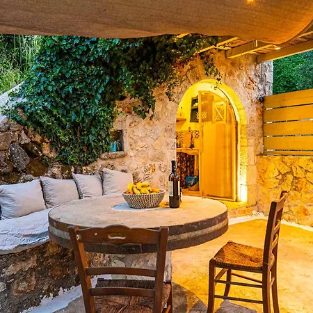 Zois & Mavretta House Holiday home