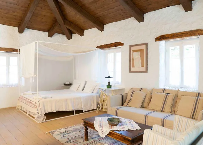 Zois & Mavretta House Holiday home *