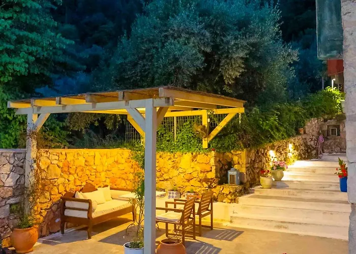 Holiday home Zois & Mavretta House *