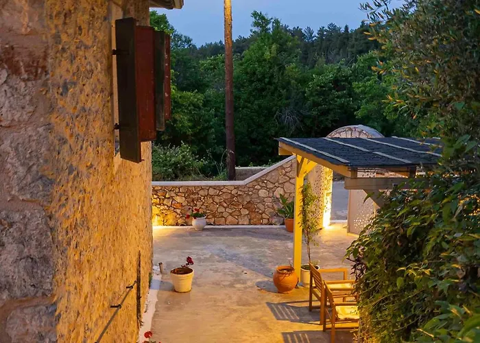 Zois & Mavretta House Prázdninový dům Kariá